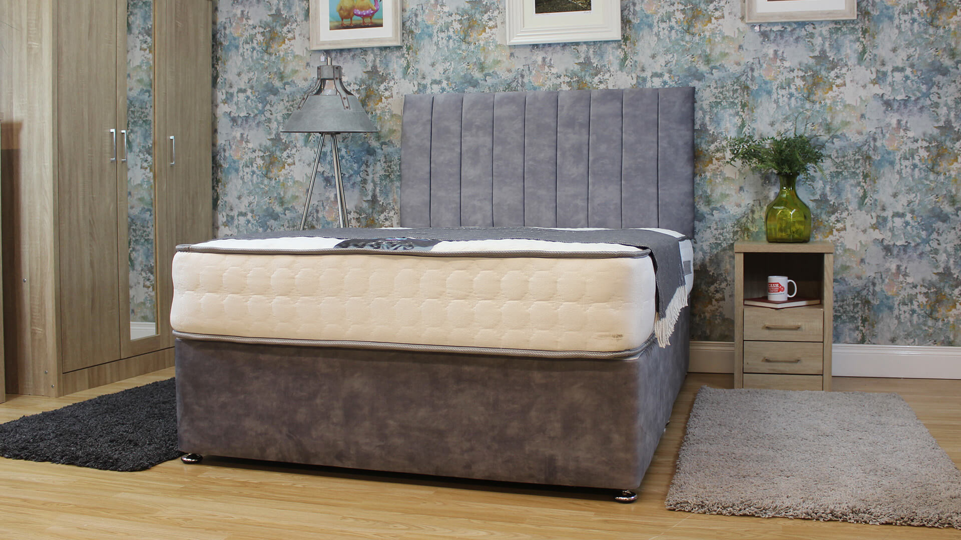 Radiance Full Bed Set